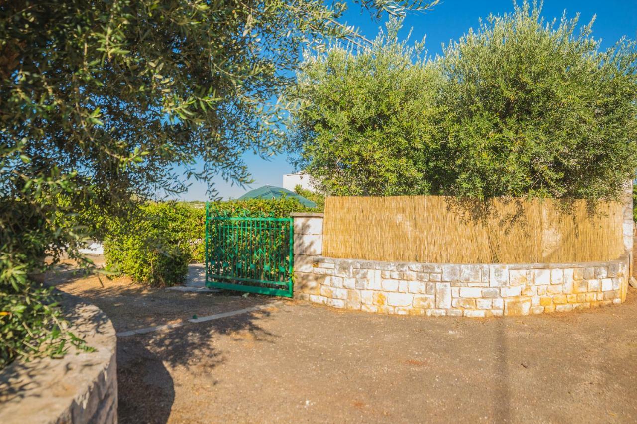 Trullo Olive Tree Villa Locorotondo Exterior photo