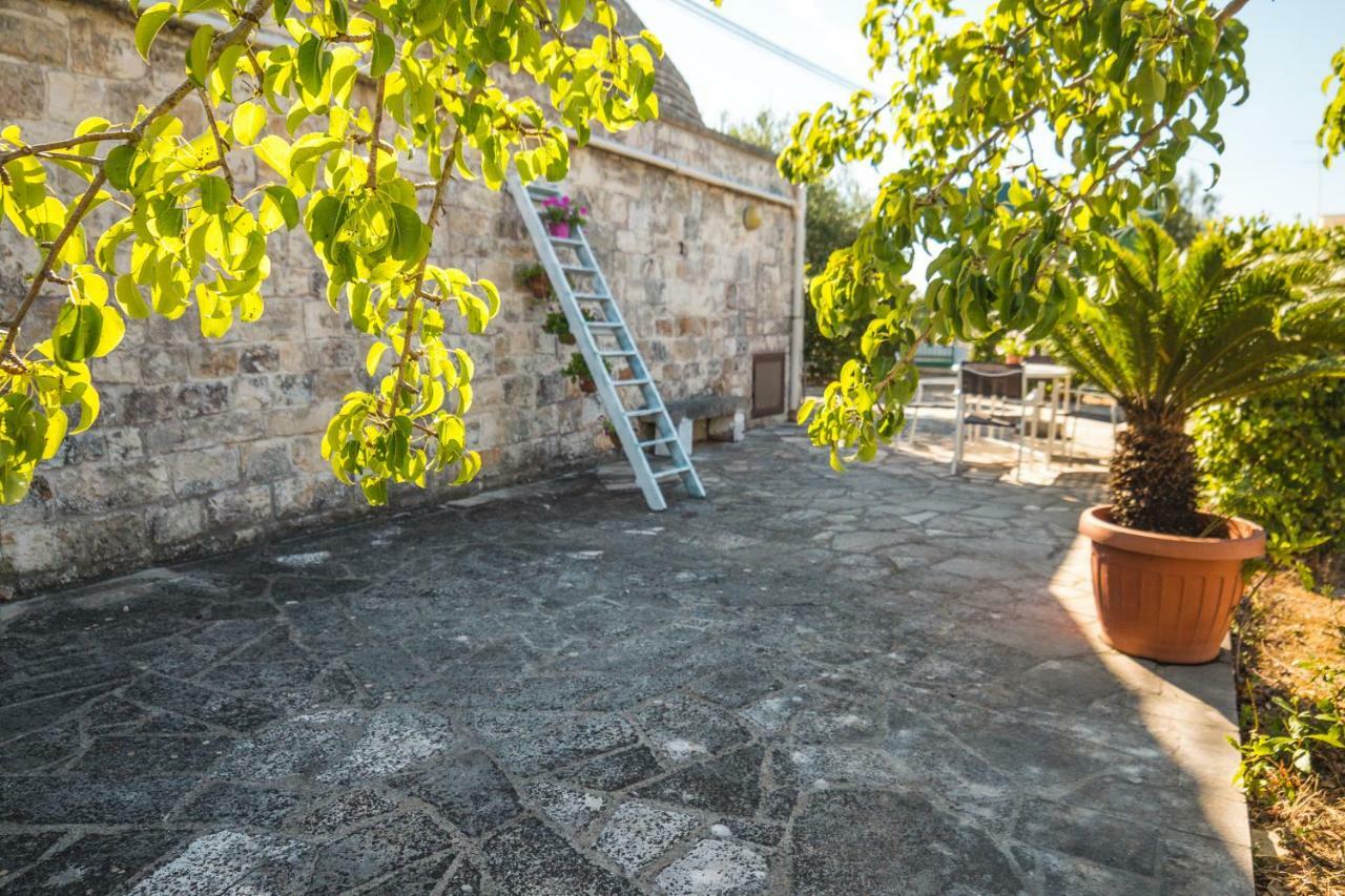 Trullo Olive Tree Villa Locorotondo Exterior photo